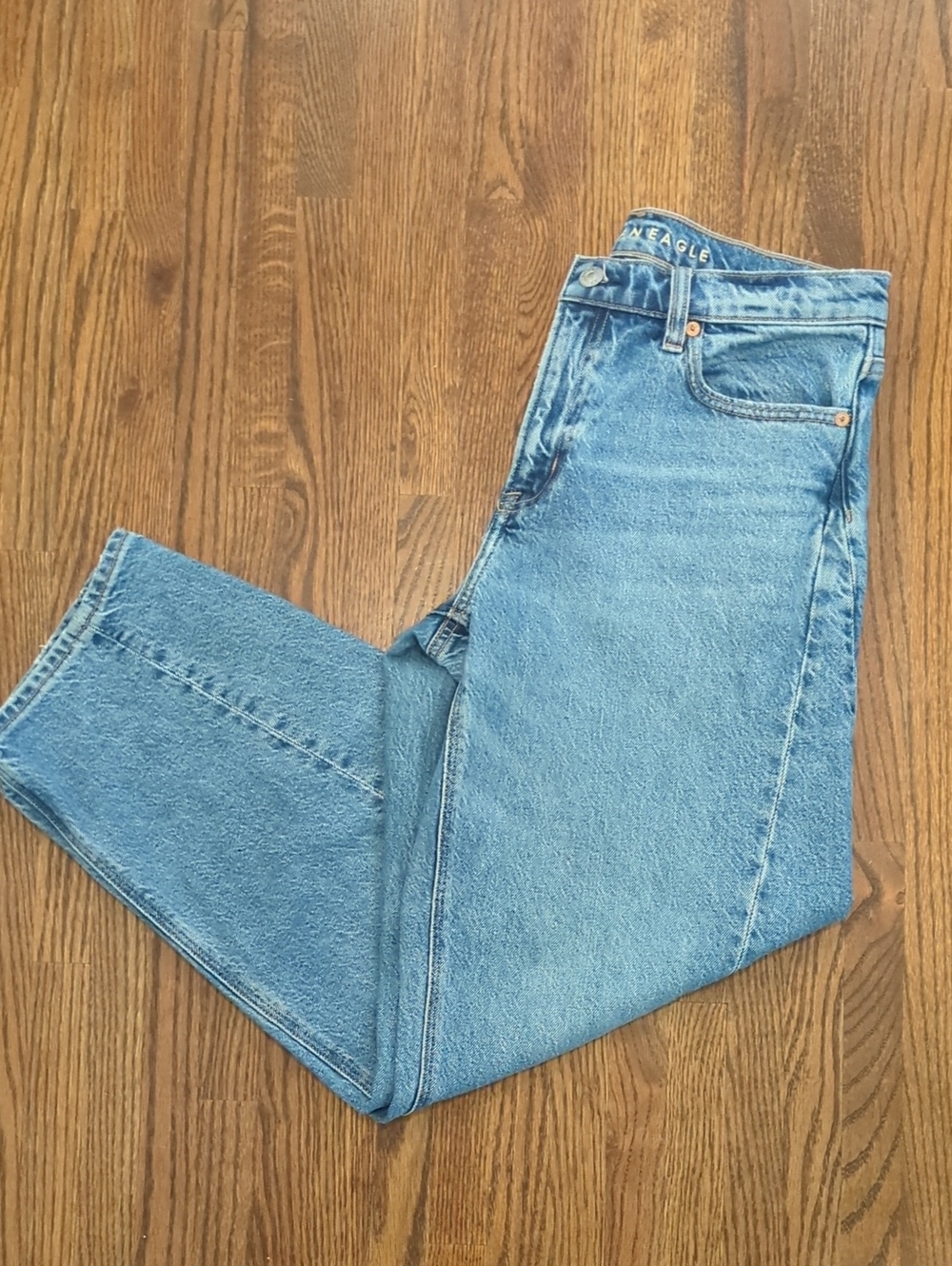 American Eagle Outfitters Barrel Jeans